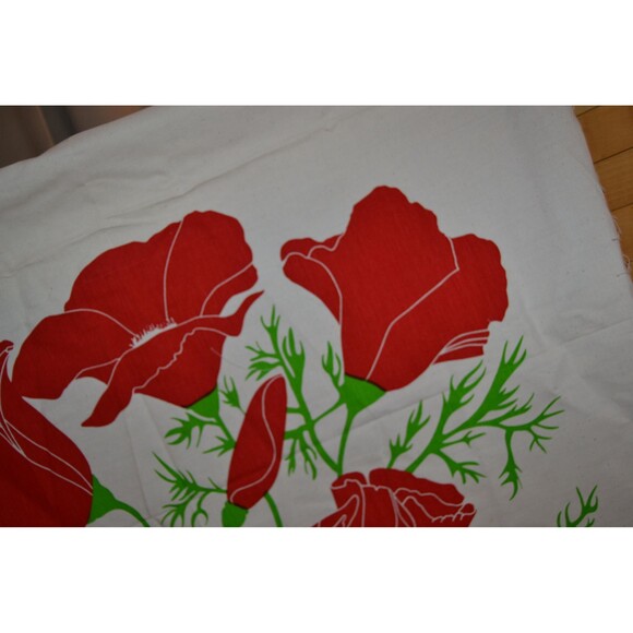 Vintage Red Mod Flowers and Green 1970s Marushka Logo - Picture 3 of 4
